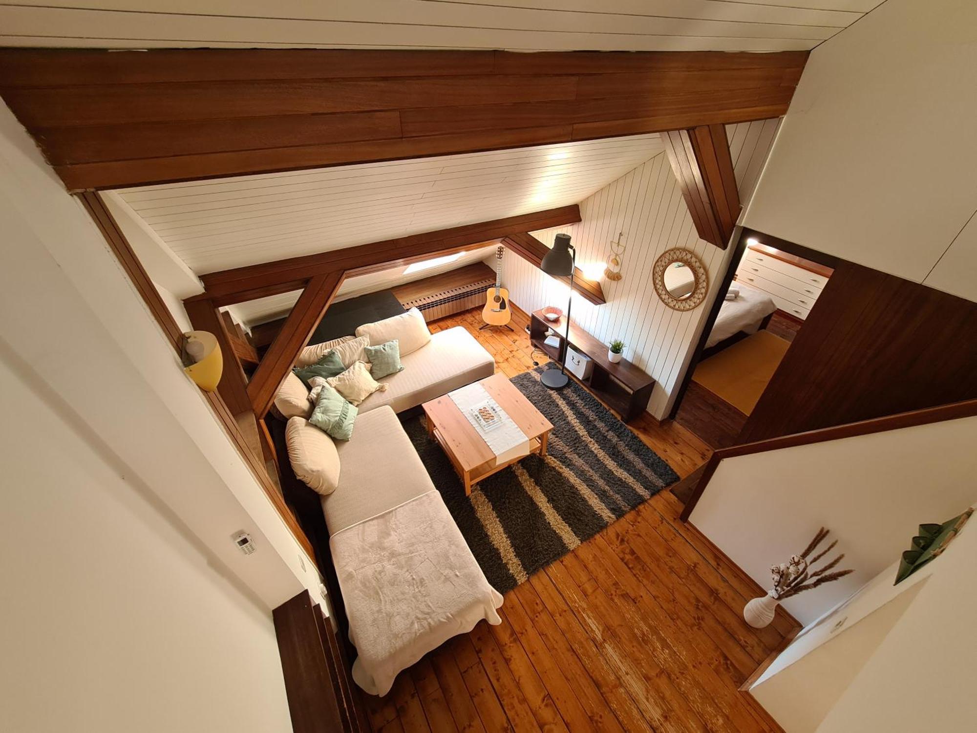 Old Town Cabin Apartment 萨格勒布 外观 照片